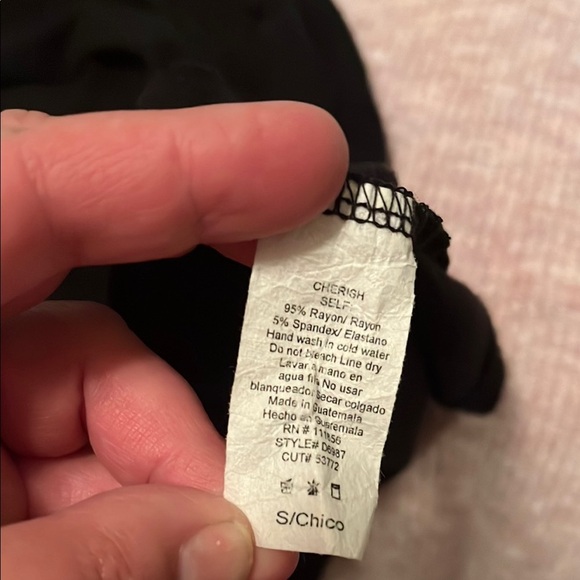 Cherish Classic Black Sleeveless Top - Picture 4 of 4